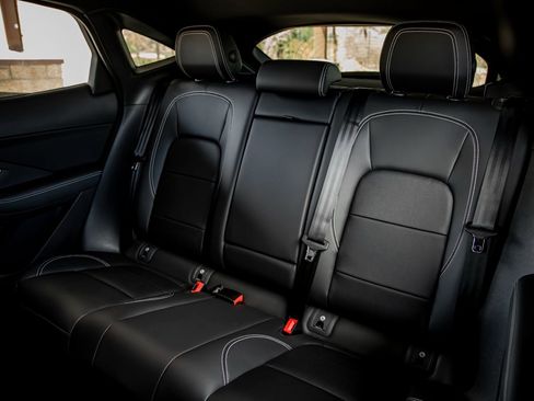 New 2024 Jaguar E-PACE R-Dynamic SE image 21