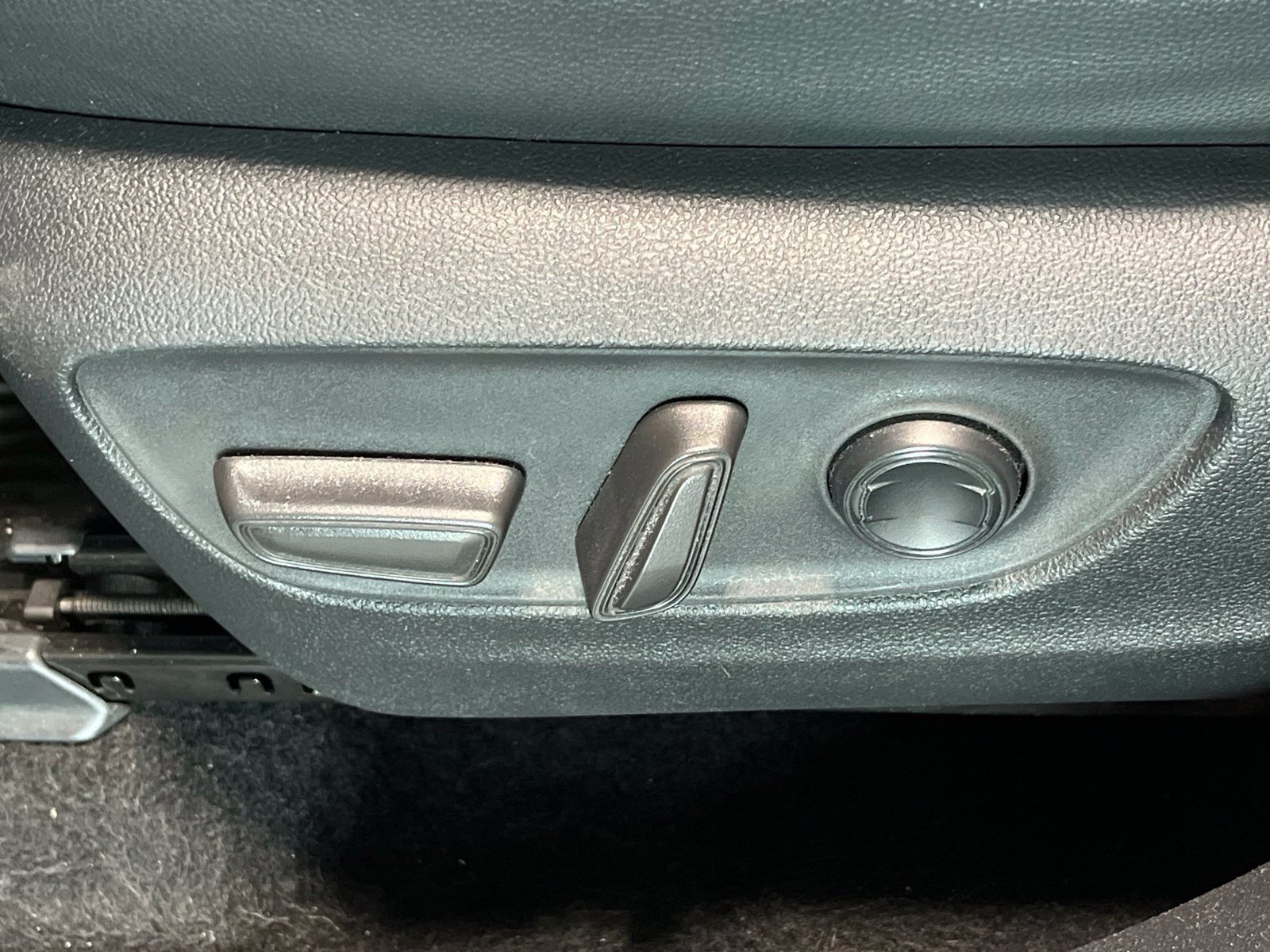 Used 2024 Toyota Grand Highlander AWD image 18