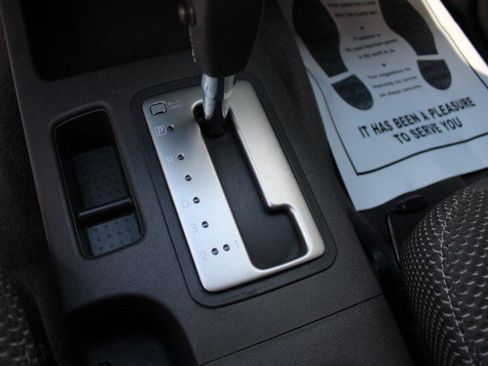 Used 2015 Nissan Xterra PRO-4X AWD/4WD image 27