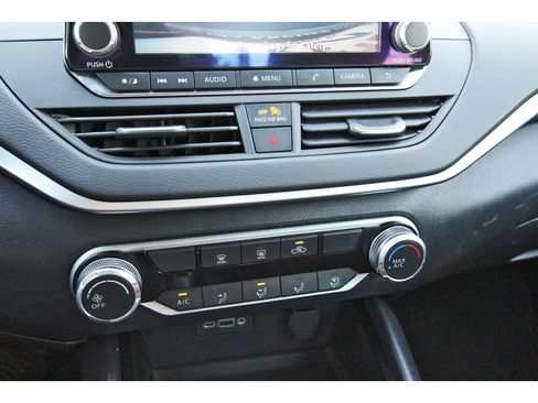 Used 2021 Nissan Altima 2.5 SV FWD image 29