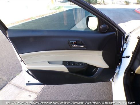 Used 2014 Acura ILX w/ Technology Package image 12