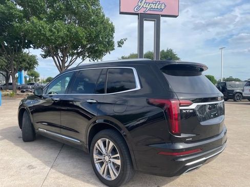 Used 2024 Cadillac XT6 Premium Luxury AWD/4WD image 7