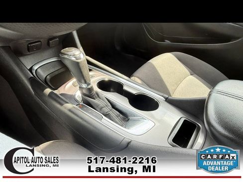 Used 2018 Chevrolet Malibu LT FWD image 23