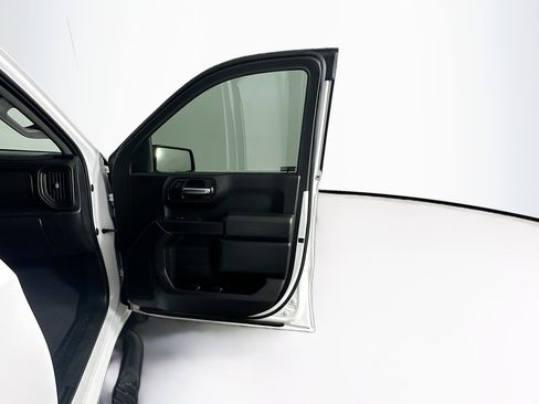 Used 2020 Chevrolet Silverado 1500 Custom w/ Custom Value Package image 32