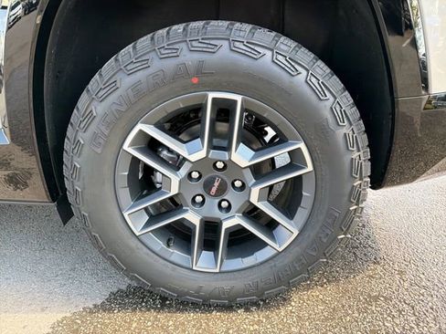 New 2026 GMC Terrain AT4 image 25