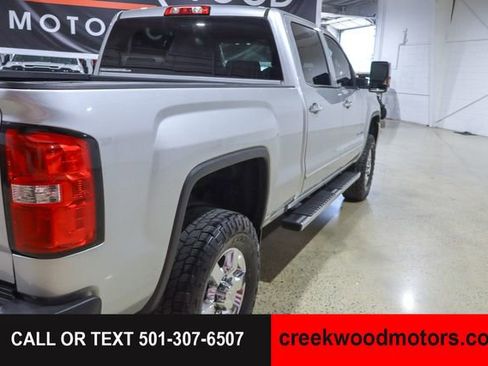 Used 2019 GMC Sierra 2500 SLT w/ Duramax Plus Package AWD/4WD image 22