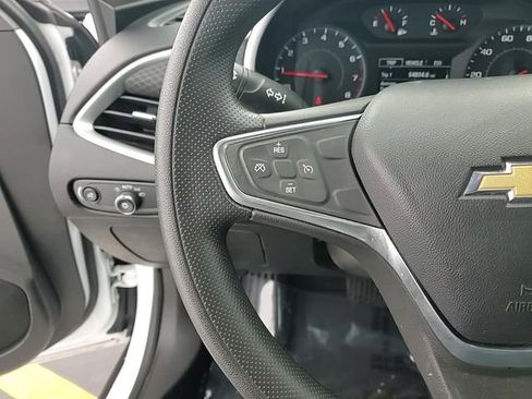 Used 2021 Chevrolet Malibu LS image 17