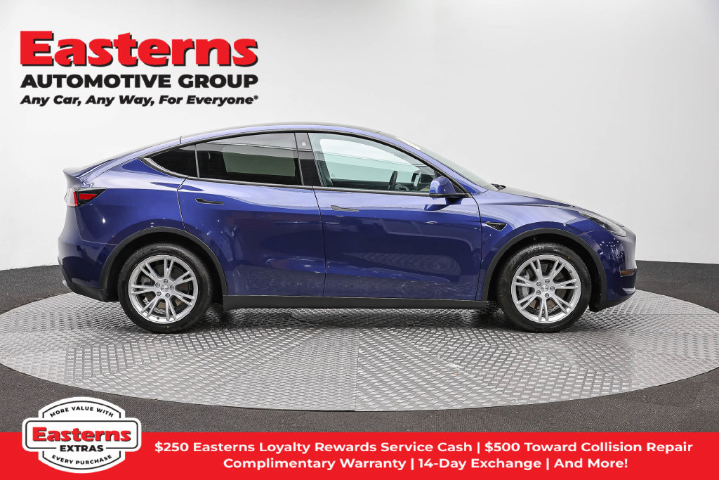 Used 2021 Tesla Model Y Long Range AWD/4WD image 5