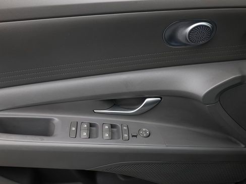 Used 2024 Hyundai Elantra SEL image 22