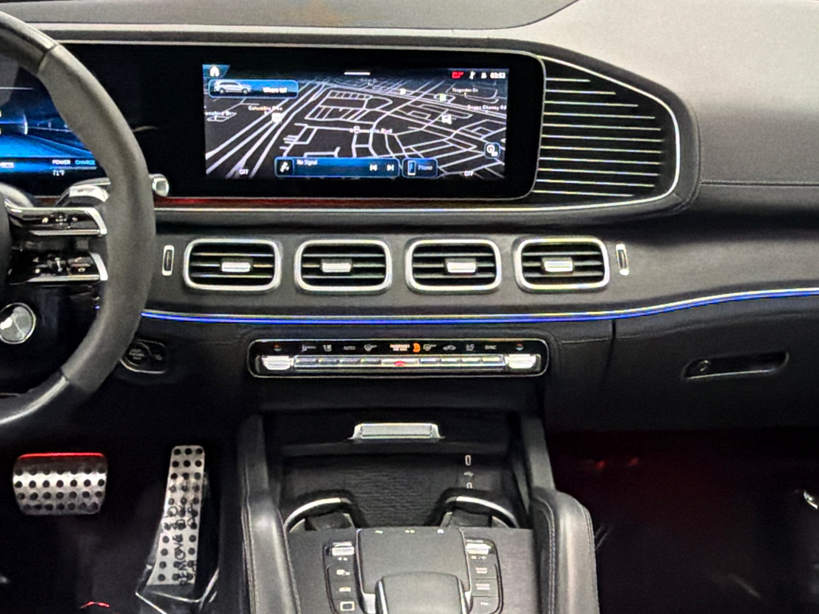 Used 2025 Mercedes-Benz GLS 63 AMG 4MATIC image 36