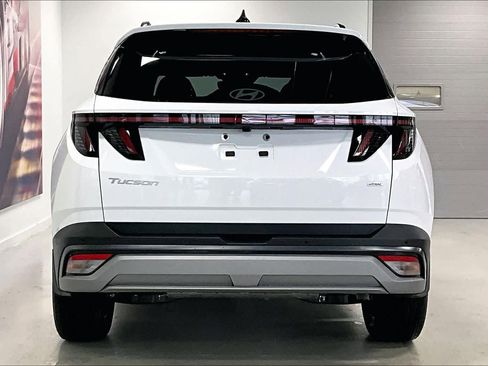 Used 2025 Hyundai Tucson Limited image 5