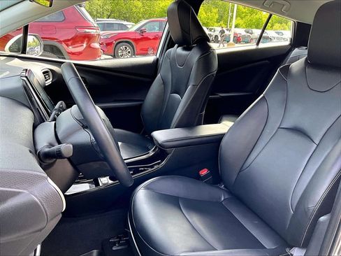 Certified 2021 Toyota Prius Prime XLE w/ Carpet Mat Package (TMS) FWD image 10