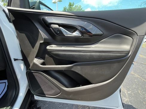 Certified 2024 GMC Terrain AT4 w/ LPO, Floor Liner Package AWD/4WD image 21