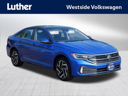 Certified 2023 Volkswagen Jetta SEL FWD image 1