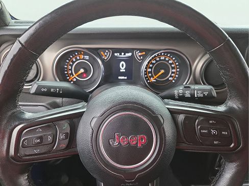 Used 2018 Jeep Wrangler Unlimited Sport S image 24