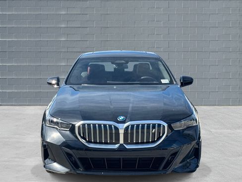 New 2026 BMW i5 eDrive40 w/ M Sport Package image 2