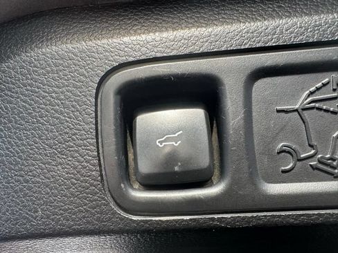 Used 2021 Ford Expedition Limited AWD/4WD image 23