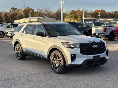 New 2026 Ford Explorer ST image 2