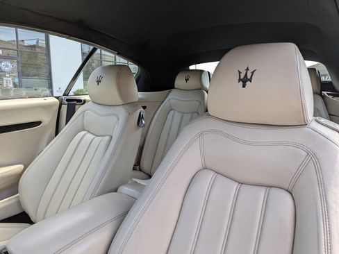Used 2013 Maserati GranTurismo Convertible RWD image 30