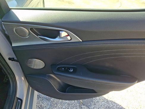 Used 2023 Kia Stinger GT2 image 14