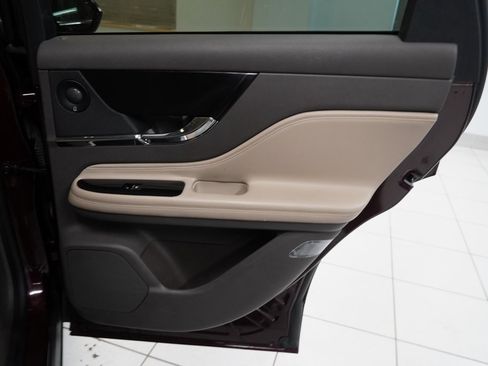 Used 2020 Lincoln Corsair Reserve w/ Elements Package image 25