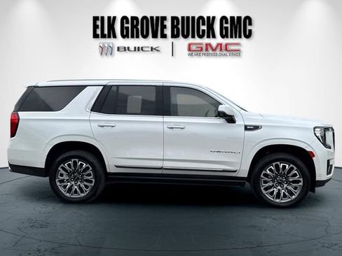 Used 2023 GMC Yukon Denali Ultimate AWD/4WD image 3