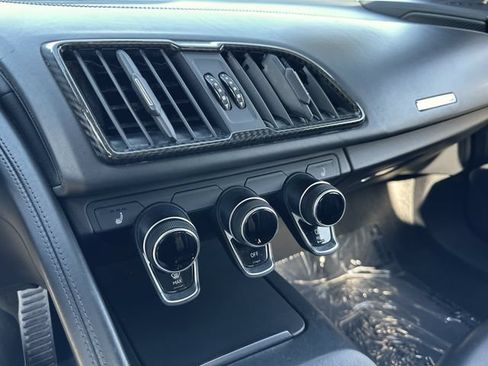 Used 2021 Audi R8 V10 performance AWD/4WD image 23