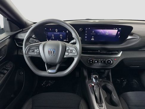 Used 2024 Buick Envista Preferred w/ Convenience II Package image 20