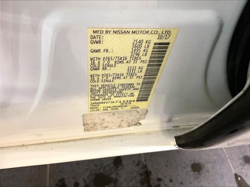 Used 2018 Nissan Frontier PRO-4X image 36