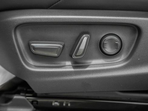 New 2026 Toyota C-HR AWD/4WD image 35