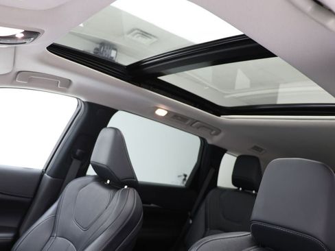 Used 2023 INFINITI QX60 Pure image 17