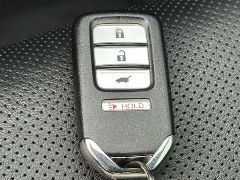 Used 2020 Honda HR-V Touring image 30