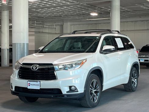 Used 2016 Toyota Highlander XLE FWD image 4