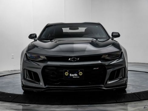 Used 2018 Chevrolet Camaro ZL1 RWD image 25