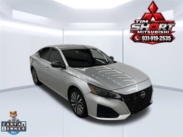 Used 2024 Nissan Altima 2.5 SV FWD image 1