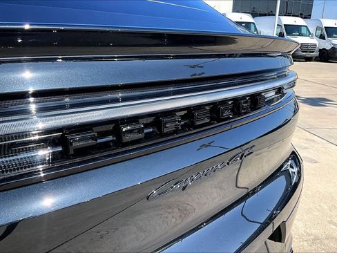 Used 2025 Porsche Cayenne GTS image 30
