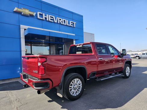 Used 2021 Chevrolet Silverado 2500 High Country w/ Z71 Off-Road Package image 3