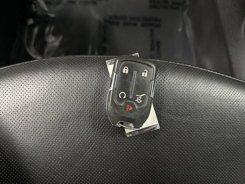 Used 2024 GMC Terrain SLT AWD/4WD image 39