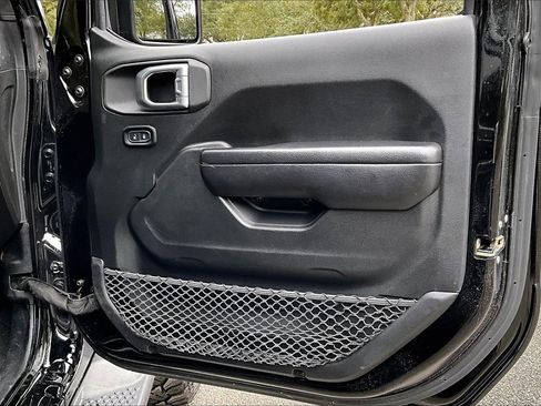 Used 2020 Jeep Wrangler Rubicon image 22