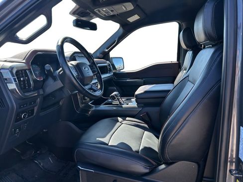 Used 2023 Ford F150 Lariat image 11