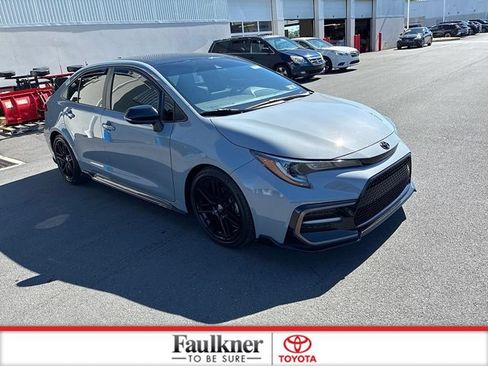 Used 2022 Toyota Corolla SE FWD image 2