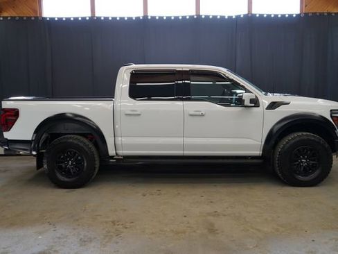 Used 2025 Ford F150 Raptor AWD/4WD image 8