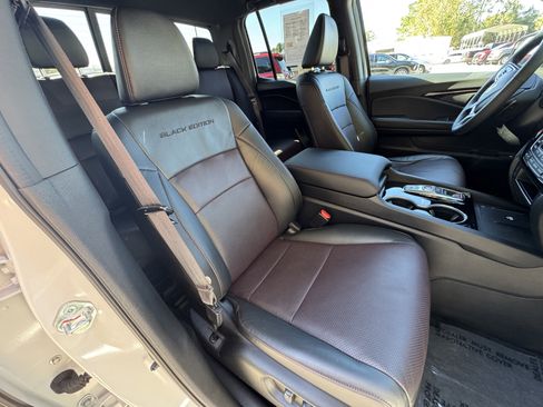 Used 2024 Honda Ridgeline Black Edition image 22