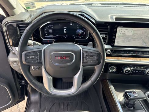 Used 2023 GMC Sierra 1500 Elevation image 19