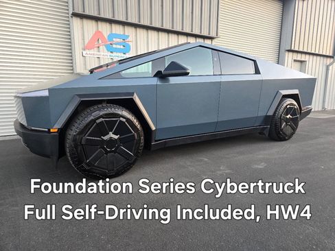Used 2024 Tesla Cybertruck AWD Crew Cab image 2