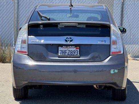 Used 2015 Toyota Prius Prime Plug-In Hybrid FWD image 4