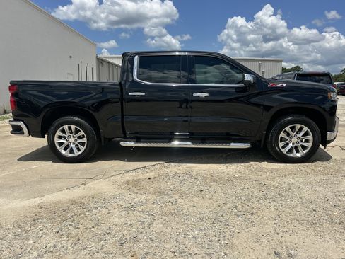 Certified 2021 Chevrolet Silverado 1500 LTZ w/ Z71 Off-Road Package AWD/4WD image 4