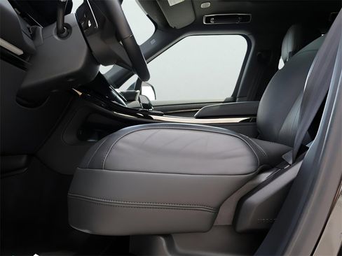 Used 2024 Land Rover Range Rover Sport Dynamic SE image 35