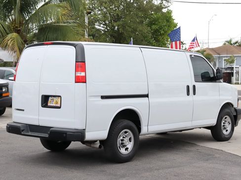 Used 2021 Chevrolet Express 2500 w/ Driver Convenience Package image 16