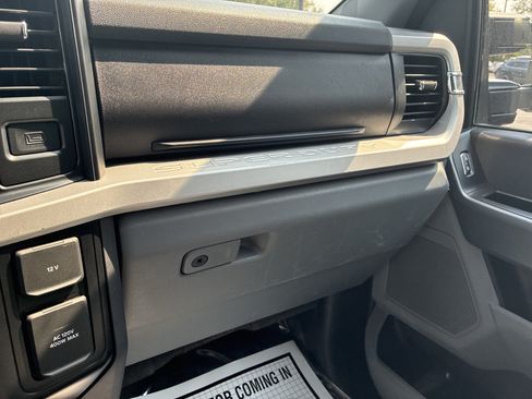 Used 2025 Ford F250 XLT AWD/4WD image 12